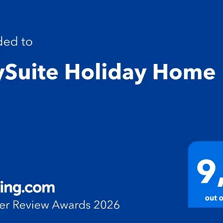 Skysuite Holiday Home-2